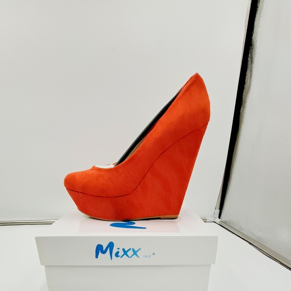 NIB Mixx Shuz Pinky Orangish Red Microfiber Platform Wedges 7 - Picture 6 of 9